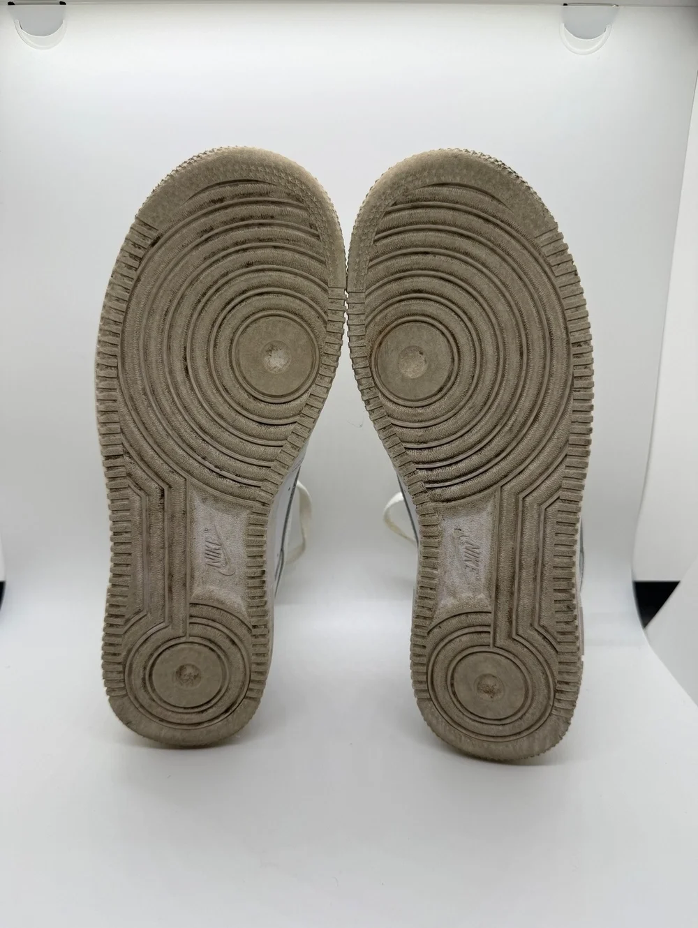 Nike Air Force 1 ‘07 Low White Leather Sneakers Women’s US 8 EU 39 DD8959-100